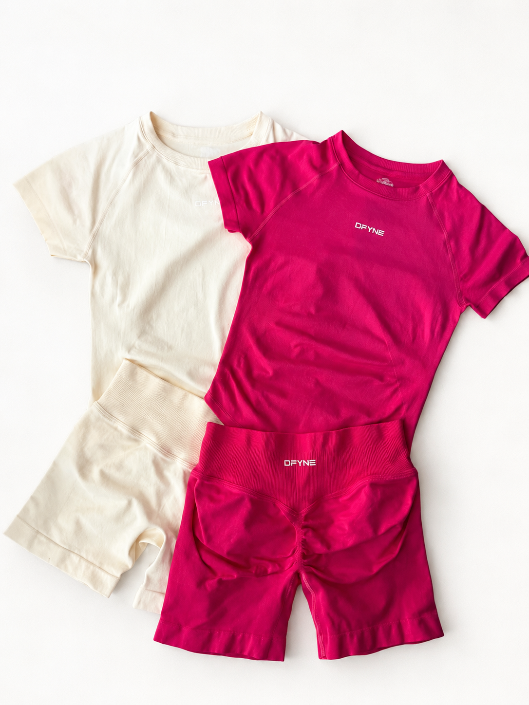 Conjunto playera de manga corta compresora y short