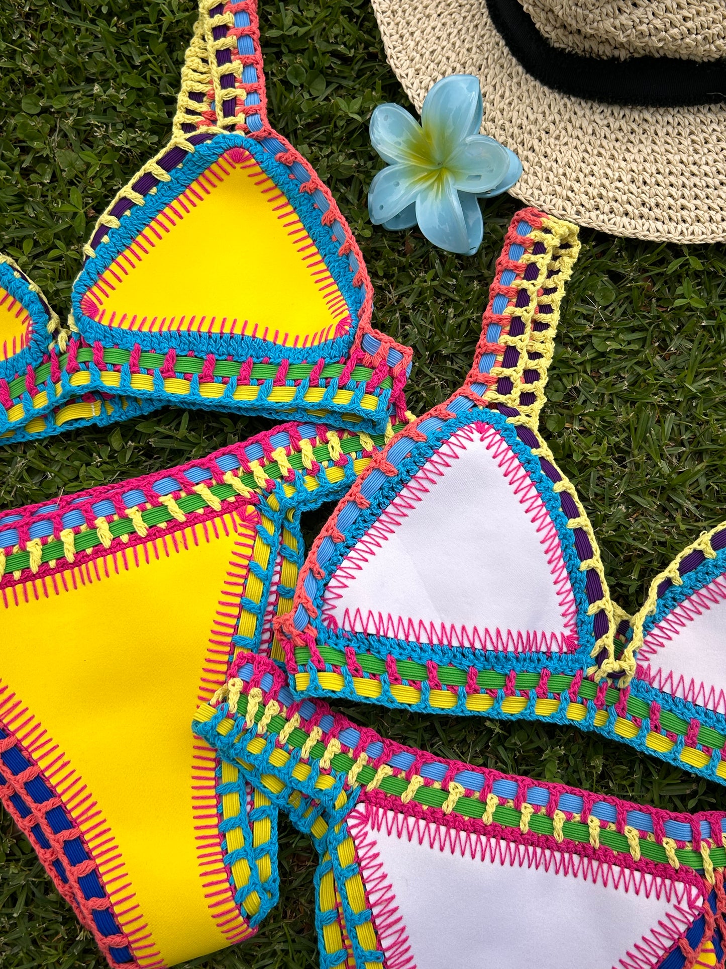 Folklor | Bikini Crochet Amarillo Reversible a Blanco