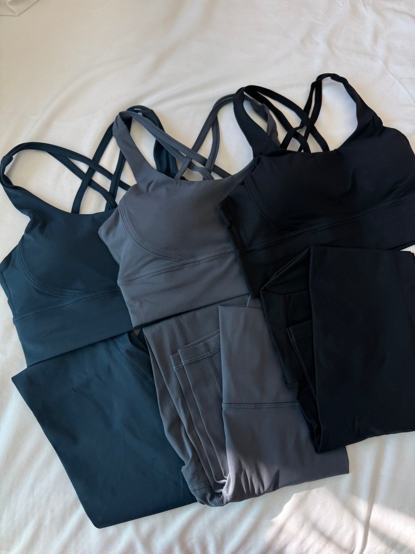 Conjunto Deportivo Dynamiq top corto y legging