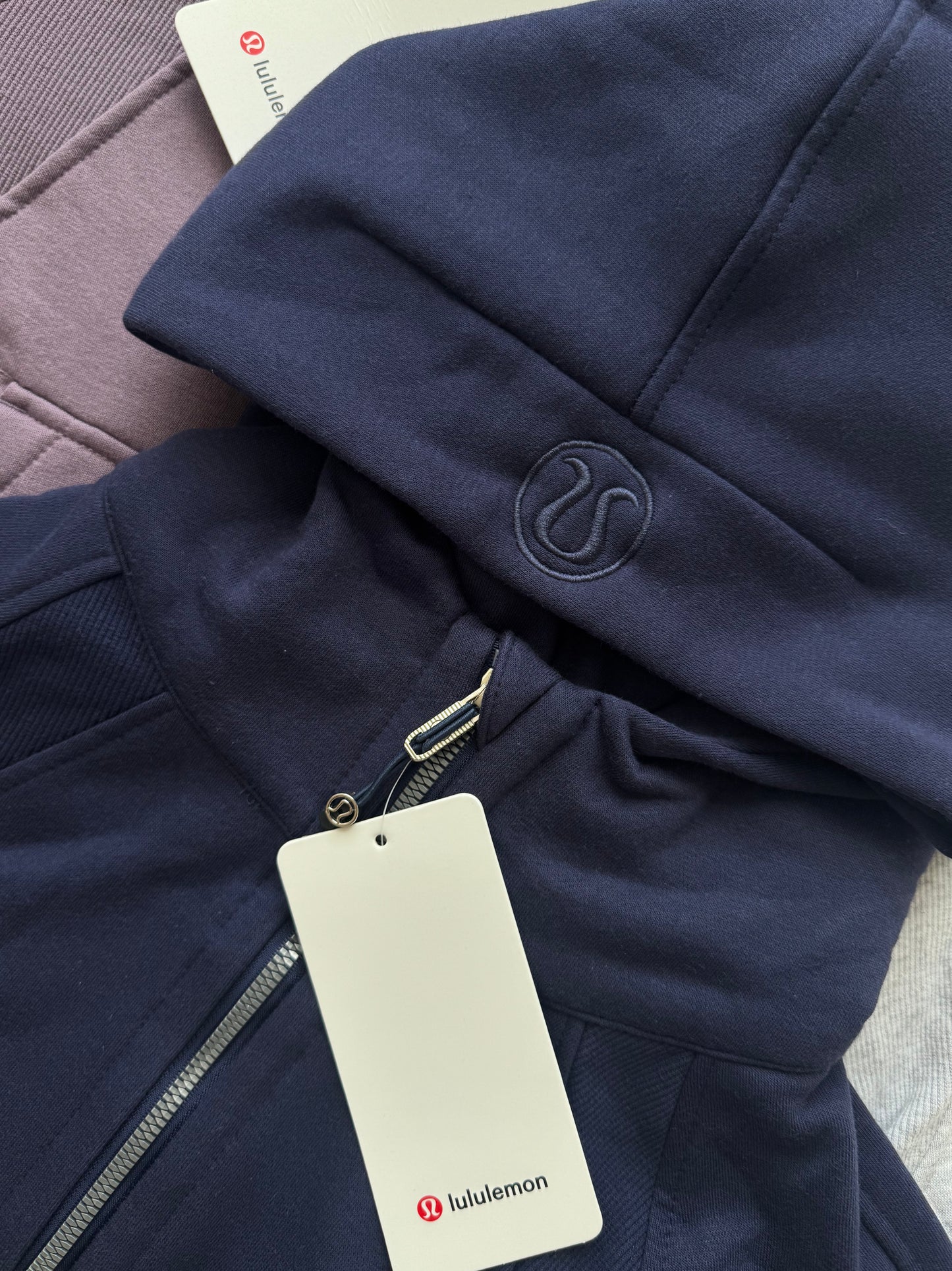 Scuba Oversized Cropped Hoodie Lululemon