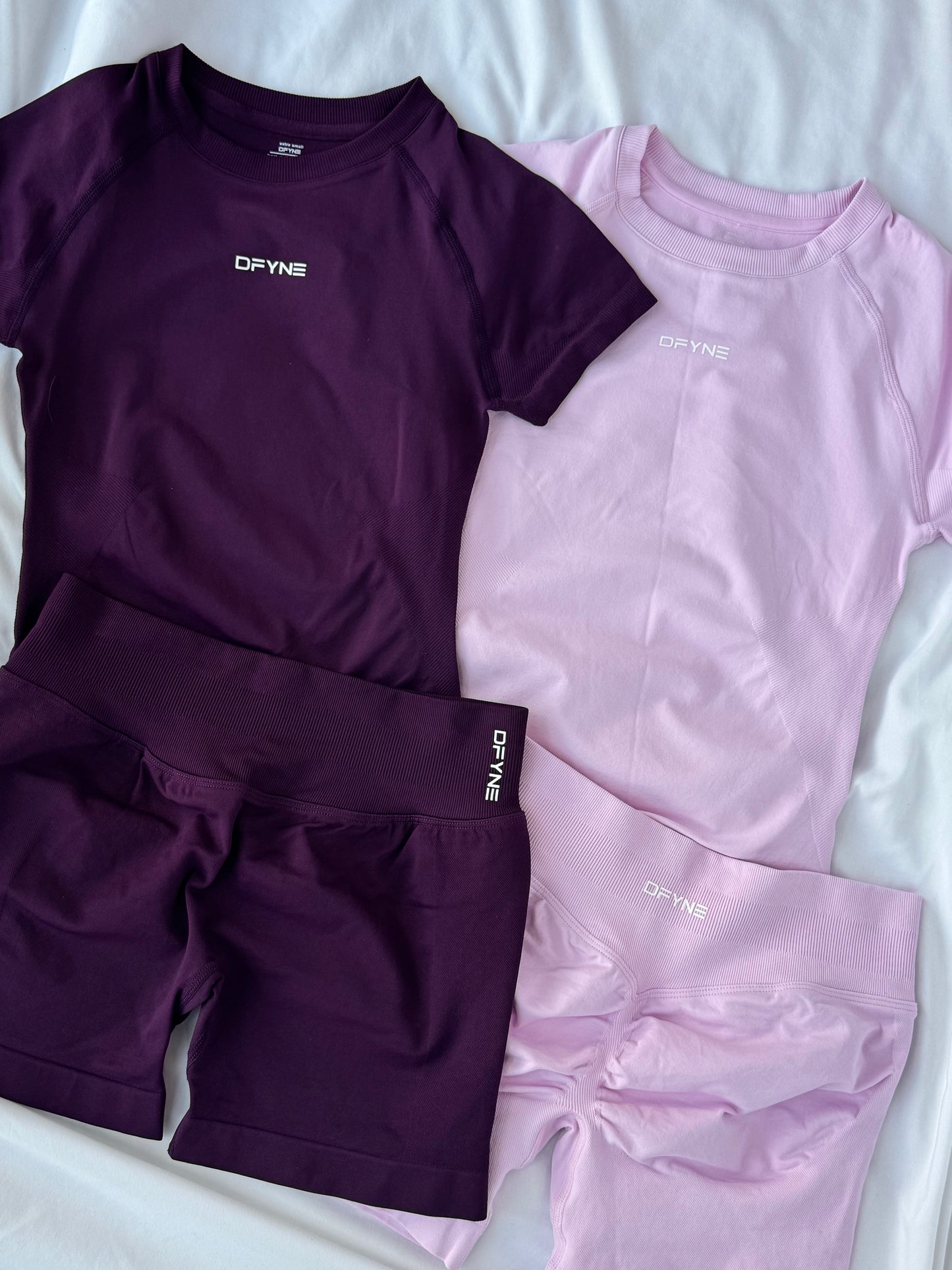 Conjunto playera de manga corta compresora y short