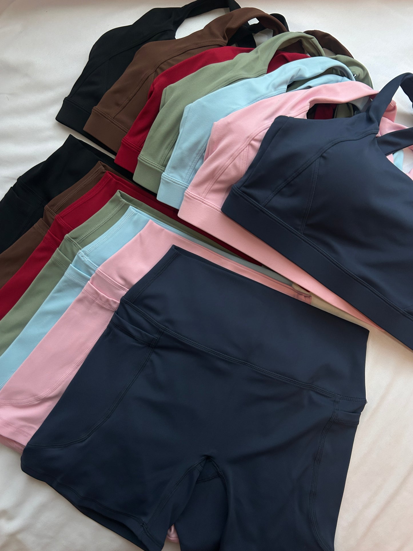 Conjunto Dynamiq top corto y short