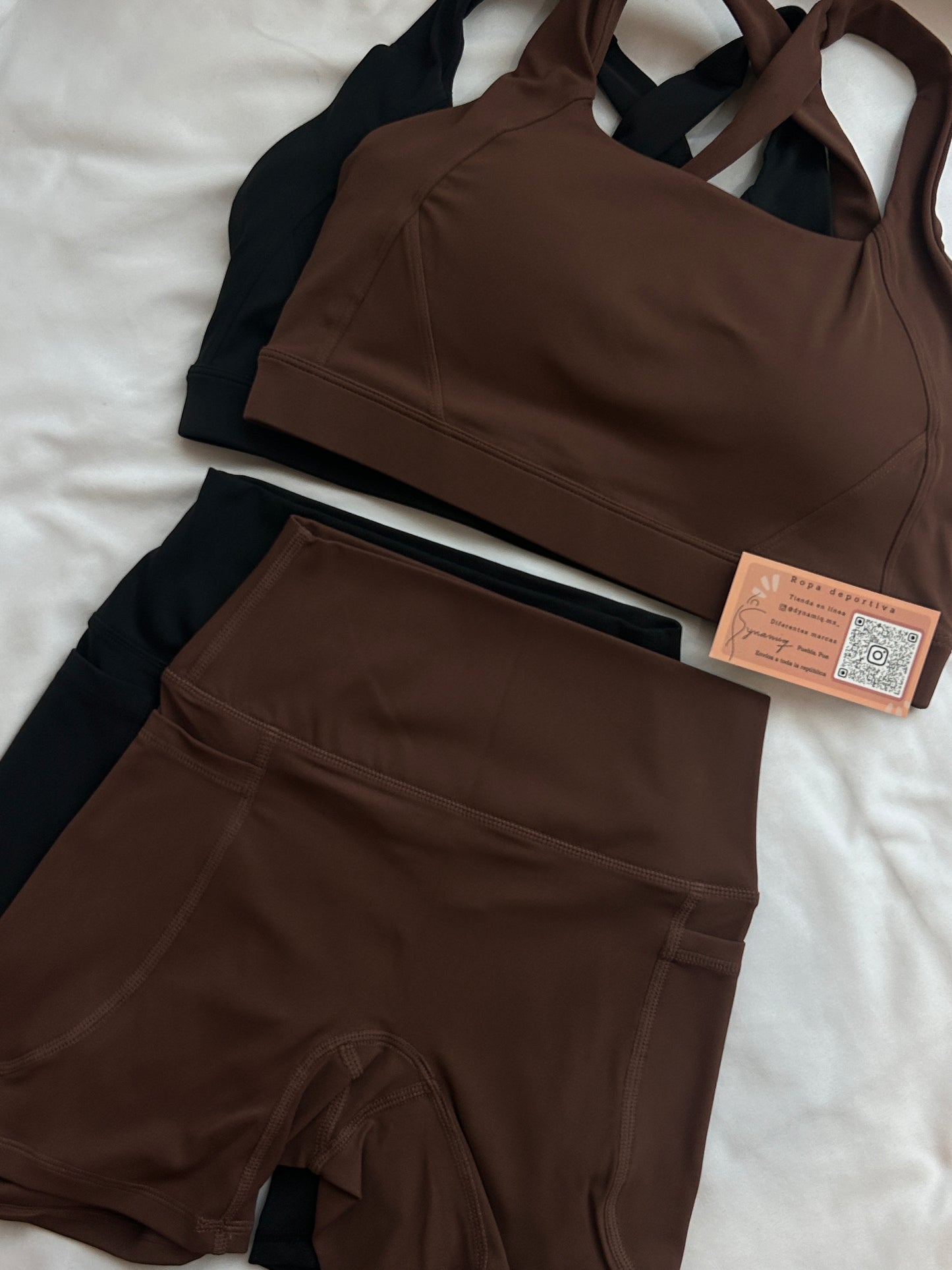 Conjunto Dynamiq top corto y short