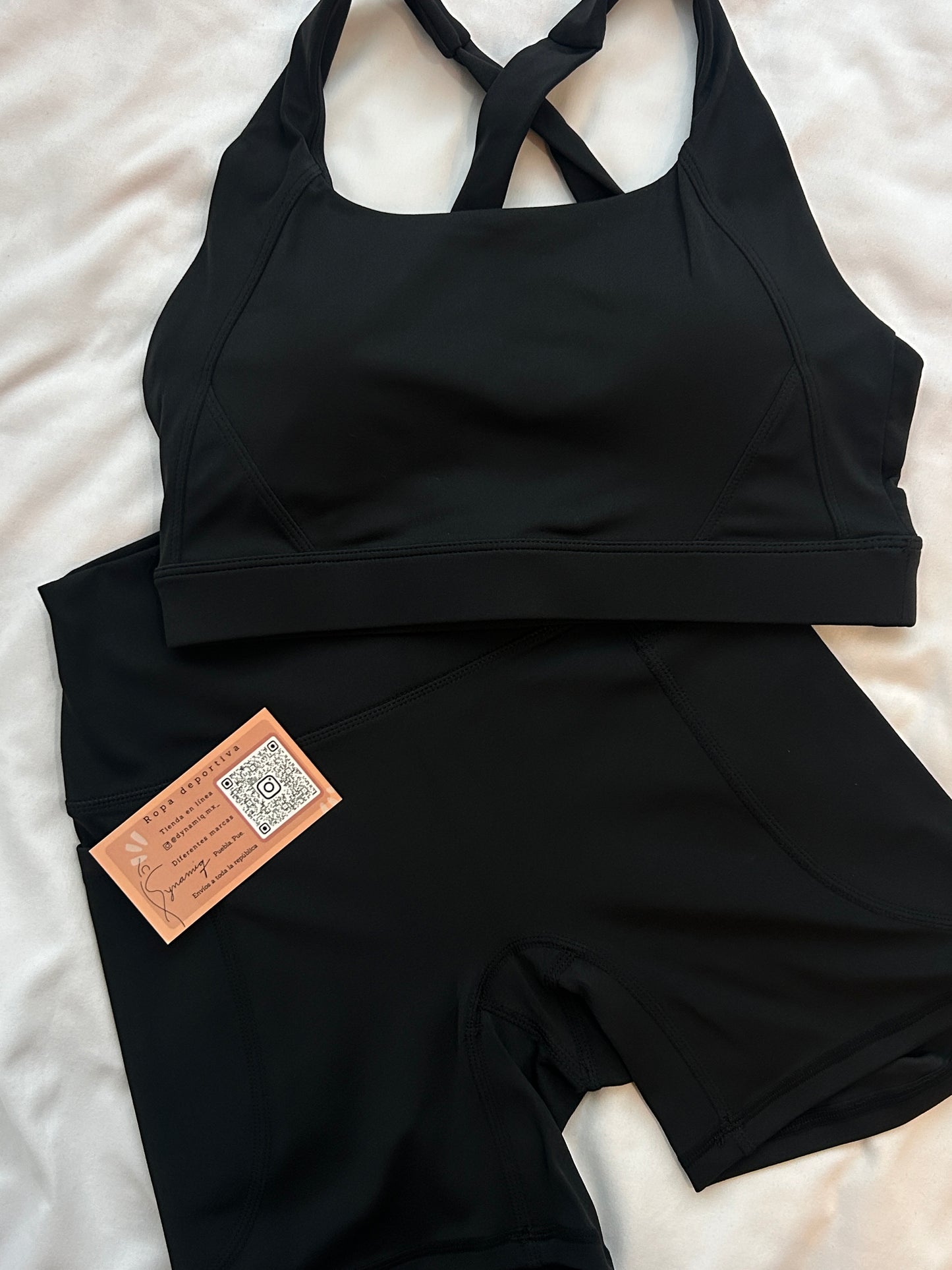 Conjunto Dynamiq top corto y short